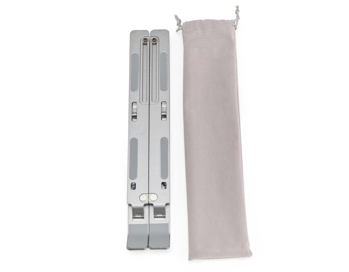 Um suporte retrátil que é uma opção prática para acomodar notebooks de forma apropriada em qualquer ambiente, seja para estudos, trabalho ou apresentações. Feito em metal resistente, apresenta até sete níveis de ajuste para oferecer ergonomia e elegância para apoiar notebooks de até 15,6 polegadas. Além disso, também conta com tiras de silicone distribuídas por sua lateral para ajudar a manter o aparelho mais firme e, além disso, o formato do suporte contém um design aberto para facilitar a dissipação de calor do eletrônico sobre ele.