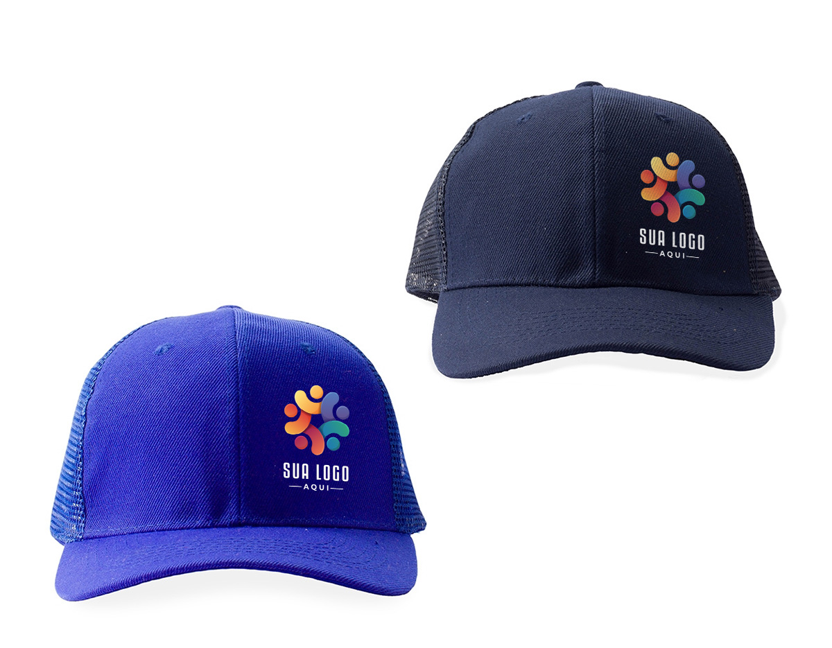 Boné de aba curva feito em poliéster com tela respirável em nylon, garantindo conforto e ventilação. Conta com fecho plástico ajustável na parte traseira. Medidas: altura de 14 cm, aba com 18 cm de largura e 7,3 cm de profundidade. Circunferência de 55,5 cm.








