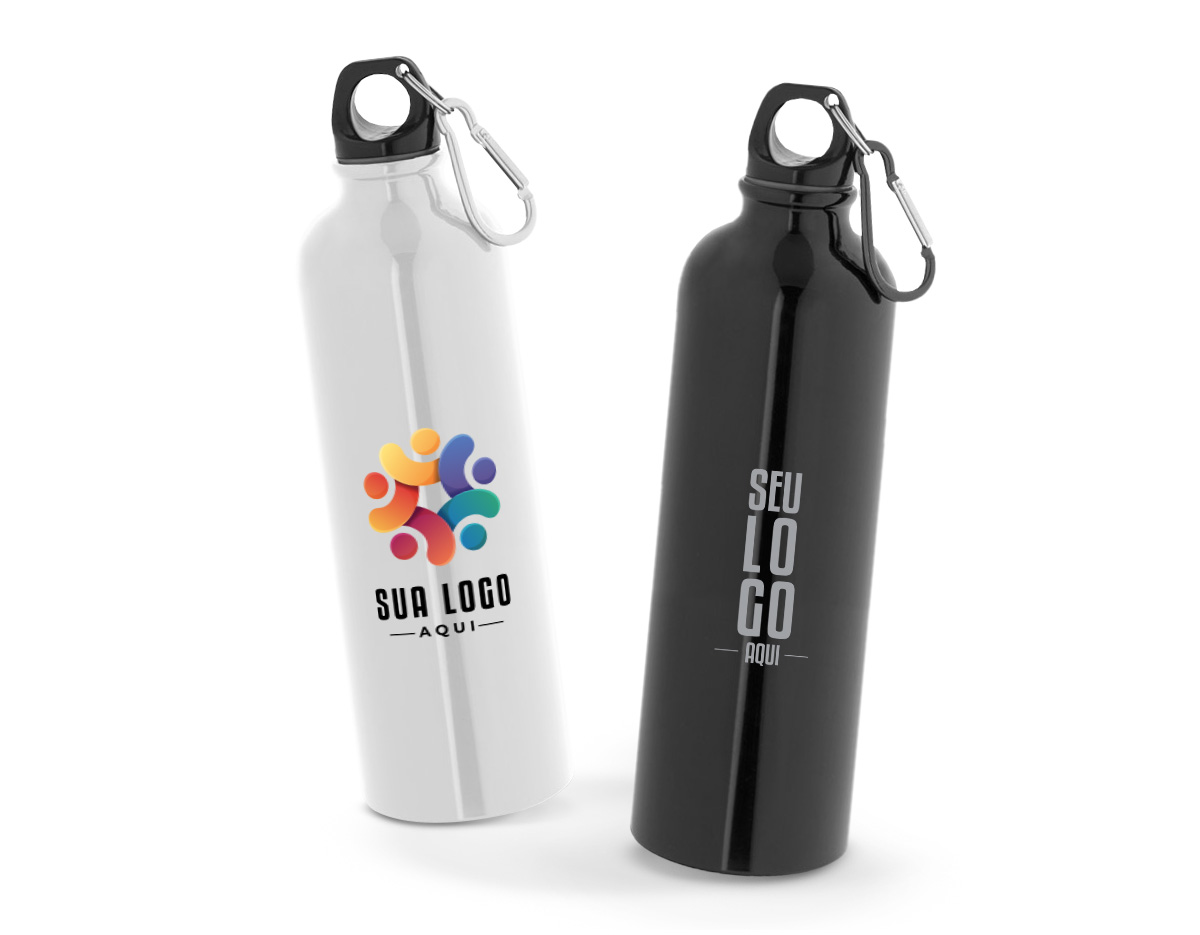 Squeeze esportiva em aço inox de parede simples. A tampa tem um mosquetão que facilita seu transporte ou pode ser pendurado numa mochila. Capacidade até 820 mL. Caixa branca 94657 vendida opcionalmente. Certificação EU Food Grade.