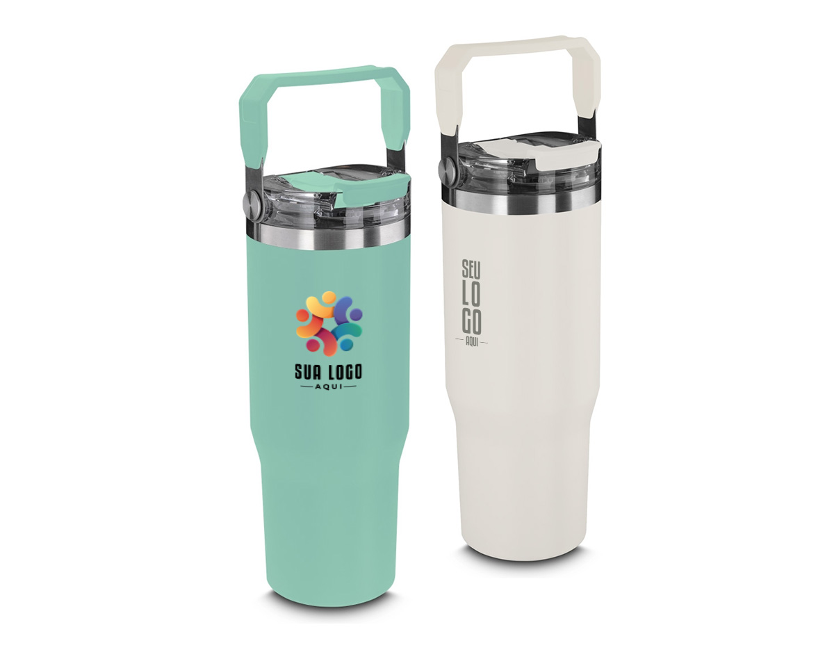 Garrafa térmica de aço inox com parede dupla e capacidade de até 900ml. Possui tampa rosqueável com alça plástica para transporte e anel de silicone para vedação segura. Conta com duas opções de uso: hidratação por canudo ou bico, garantindo praticidade e conforto. Ideal para manter suas bebidas na temperatura ideal com estilo.