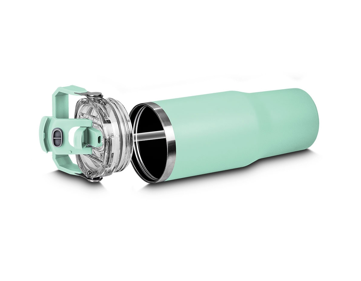 Garrafa térmica de aço inox com parede dupla e capacidade de até 900ml. Possui tampa rosqueável com alça plástica para transporte e anel de silicone para vedação segura. Conta com duas opções de uso: hidratação por canudo ou bico, garantindo praticidade e conforto. Ideal para manter suas bebidas na temperatura ideal com estilo.