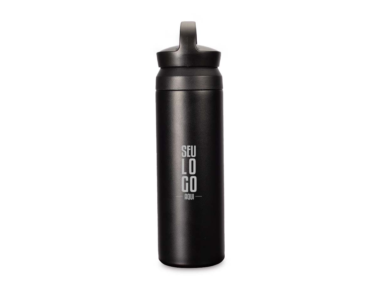 Garrafa térmica com capacidade de até 500ml. Conta com estrutura de parede dupla e isolamento a vácuo, o que permite a conservação da temperatura de bebidas por mais tempo. Possui tampa plástica rosqueável com alça para transporte e abertura em duas camadas.