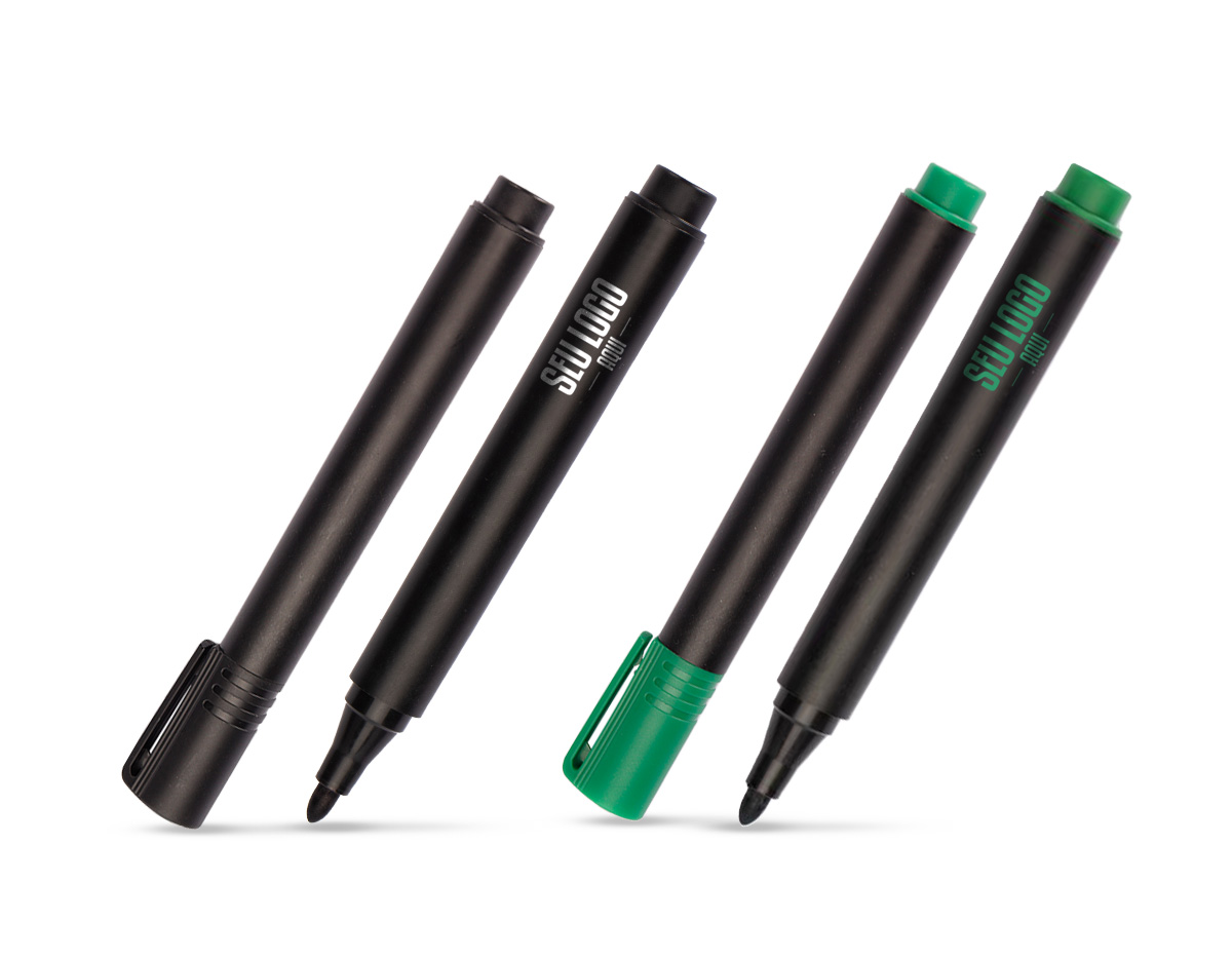 Caneta marcadora plástica com ponta em formato de pincel. Possui tinta atóxica à base de óleo com solvente alcoólico.