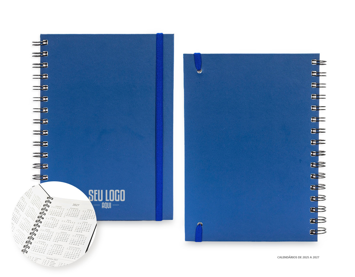Planner com capa dura em cromato, marca-páginas em fita de cetim e elástico para fechamento. Apresenta páginas dedicadas a dados pessoais, calendários de 2025 a 2027 e espaços para anotações diárias e semanais durante todo o ano.