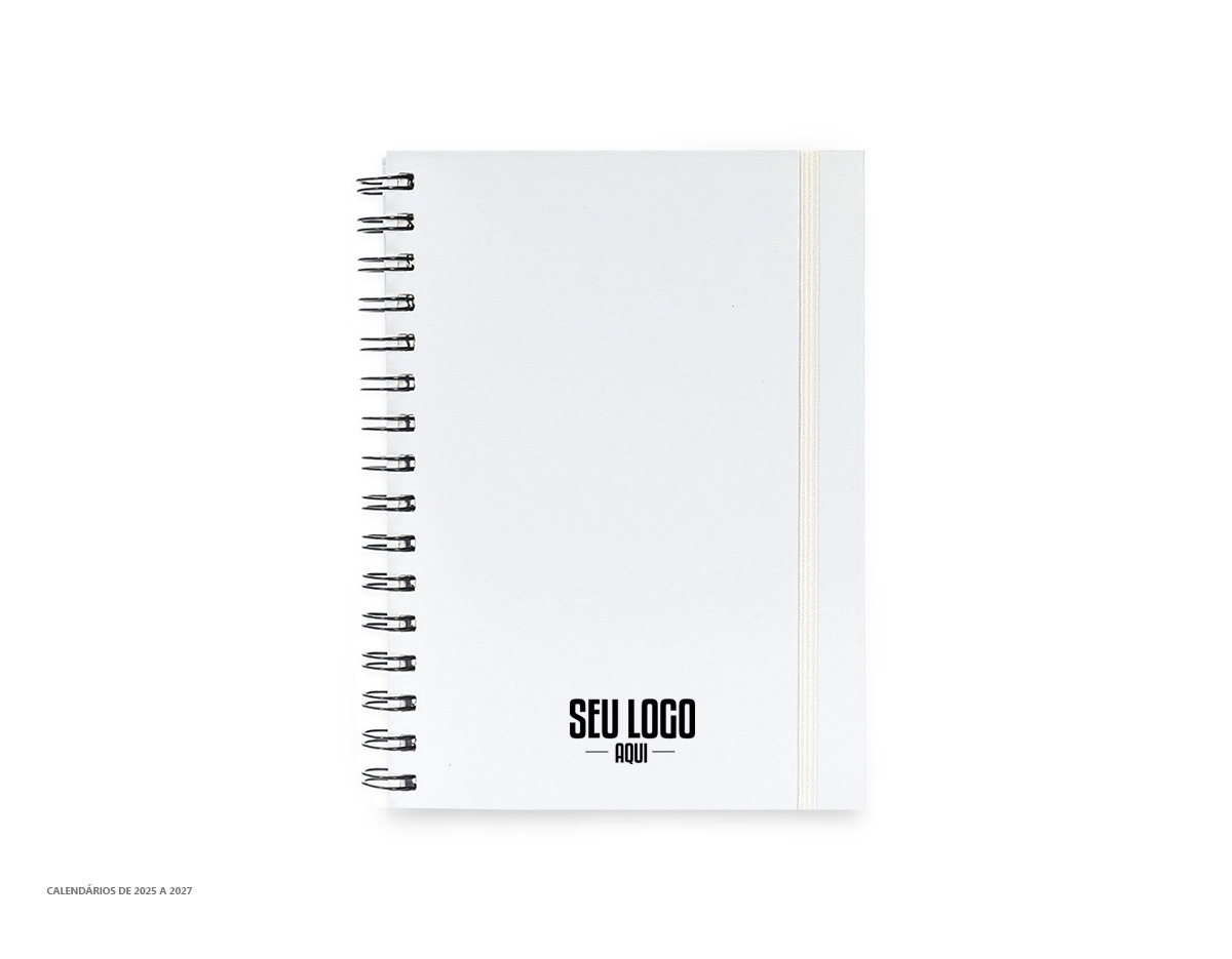 Planner com capa dura em cromato, marca-páginas em fita de cetim e elástico para fechamento. Apresenta páginas dedicadas a dados pessoais, calendários de 2025 a 2027 e espaços para anotações diárias e semanais durante todo o ano.