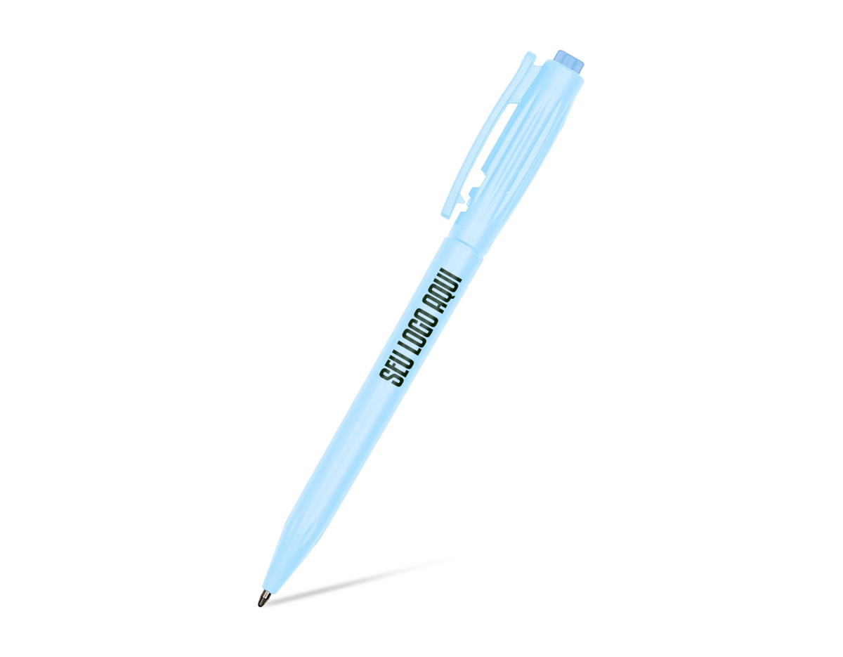 Caneta plástica com detalhes em relevo, acionamento em clique e destravamento ao pressionar a parte inferior do clip e carga esferográfica azul de 1.0mm, garantindo uma escrita precisa e pegada confortável.