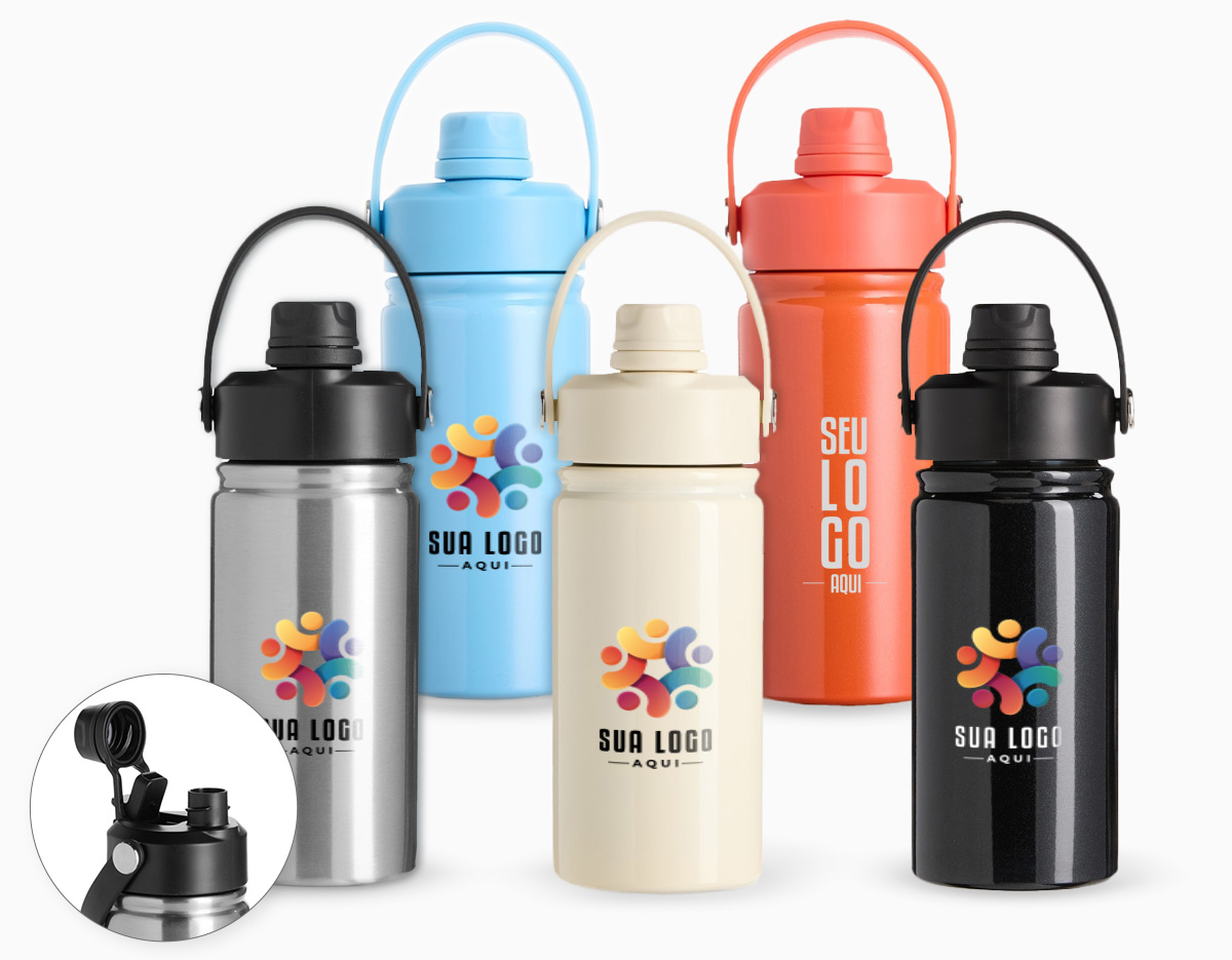 Garrafa térmica em inox com capacidade máxima para 400ml. Apresenta estrutura de parede dupla com vedação a vácuo, garantindo a conservação da temperatura de líquidos por mais tempo. Possui tampa plástica rosqueável com protetor para o bocal, bico flip, canudo interno removível e alça fixa para transporte.
