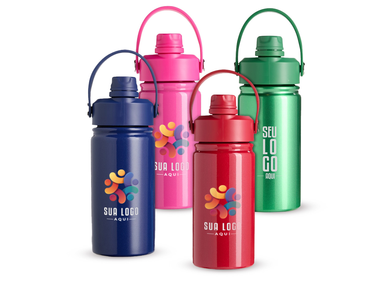 Garrafa térmica em inox com capacidade máxima para 400ml. Apresenta estrutura de parede dupla com vedação a vácuo, garantindo a conservação da temperatura de líquidos por mais tempo. Possui tampa plástica rosqueável com protetor para o bocal, bico flip, canudo interno removível e alça fixa para transporte.