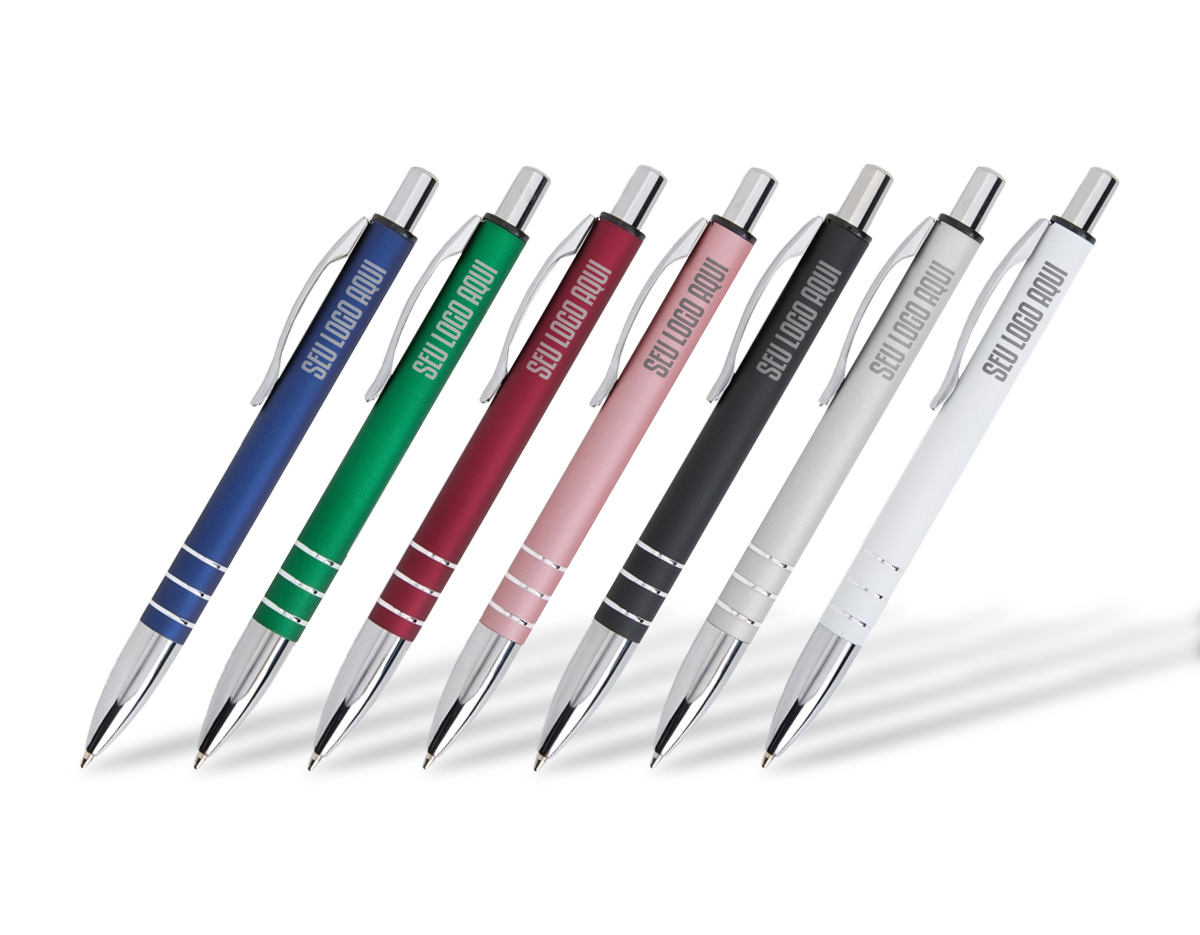 Caneta metálica com acabamento fosco, clipe resistente e ponteira plástica, unindo elegância e praticidade. Equipada com carga azul 1.0mm e acionamento por clique, oferece escrita suave e confiável. É um brinde corporativo versátil, com presença marcante e excelente custo-benefício.