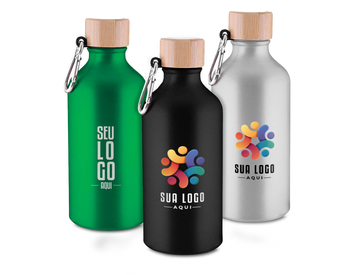 Garrafa de 550ml em alumínio reciclado com acabamento mate (exceto na cor branca), tampa rosqueável em bambu e mosquetão para transporte prático. Sustentável, elegante e funcional, é um brinde corporativo que alia estilo e consciência ambiental à sua marca.