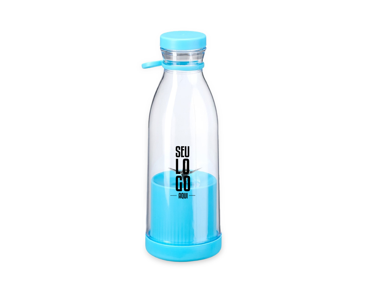 Garrafa plástica com base misturadora para frutas com capacidade máxima de 380ml. Possui base rosqueável com lâminas em inox acionadas por botão, permitindo a mistura de frutas com líquidos, além de tampa rosqueável e alça removível em silicone para transporte. Observação: Para que o triturador funcione corretamente, o volume de frutas e líquidos não deve ultrapassar 300ml.