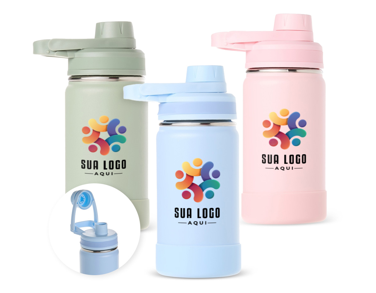 Garrafa térmica em inox, pintura eletrostática e capacidade para até 350ml. Conta com estrutura de parede dupla e vedação a vácuo, permitindo conservar a temperatura de líquidos por mais tempo. Possui tampa rosqueável com protetor para o bocal e alça fixa para facilitar o transporte. Acompanha protetor para a base em silicone.