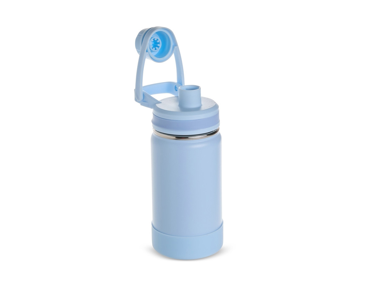 Garrafa térmica em inox, pintura eletrostática e capacidade para até 350ml. Conta com estrutura de parede dupla e vedação a vácuo, permitindo conservar a temperatura de líquidos por mais tempo. Possui tampa rosqueável com protetor para o bocal e alça fixa para facilitar o transporte. Acompanha protetor para a base em silicone.