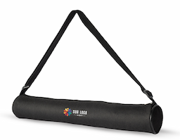 Bolsa térmica porta-latas confeccionada em poliéster resistente à água com capacidade para até quatro latas de 350ml. Possui revestimento térmico interno em PVC prateado com acabamento em verniz, que mantém a temperatura das latas por mais tempo. Conta ainda com alça transversal ajustável.