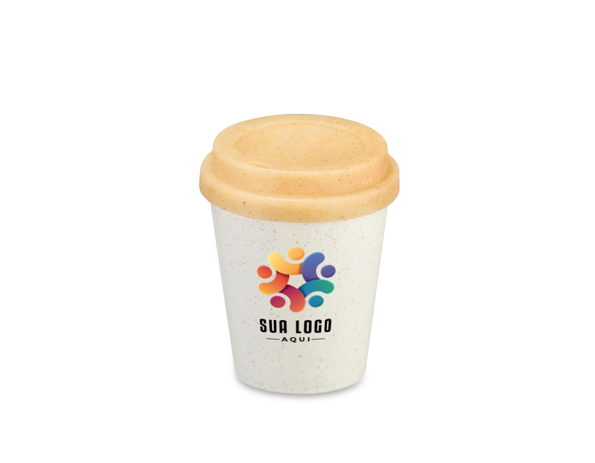 Copo produzido em fibra de arroz, material sustentável e reutilizável, ideal para quem busca praticidade com consciência ambiental. Possui capacidade de até 350 ml e tampa protetora com bocal, que facilita o consumo de bebidas no dia a dia. Um brinde corporativo ecológico, funcional e moderno, perfeito para ações promocionais e valorização da marca.